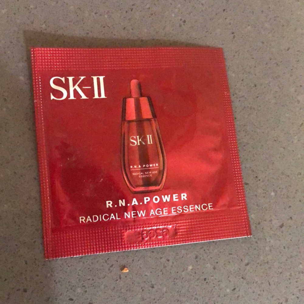 Sk-II RNA Power Essence